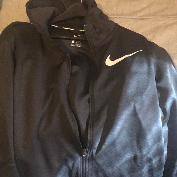 Nike Other - Men’s Nike Basketball zip up hoodie. Size L